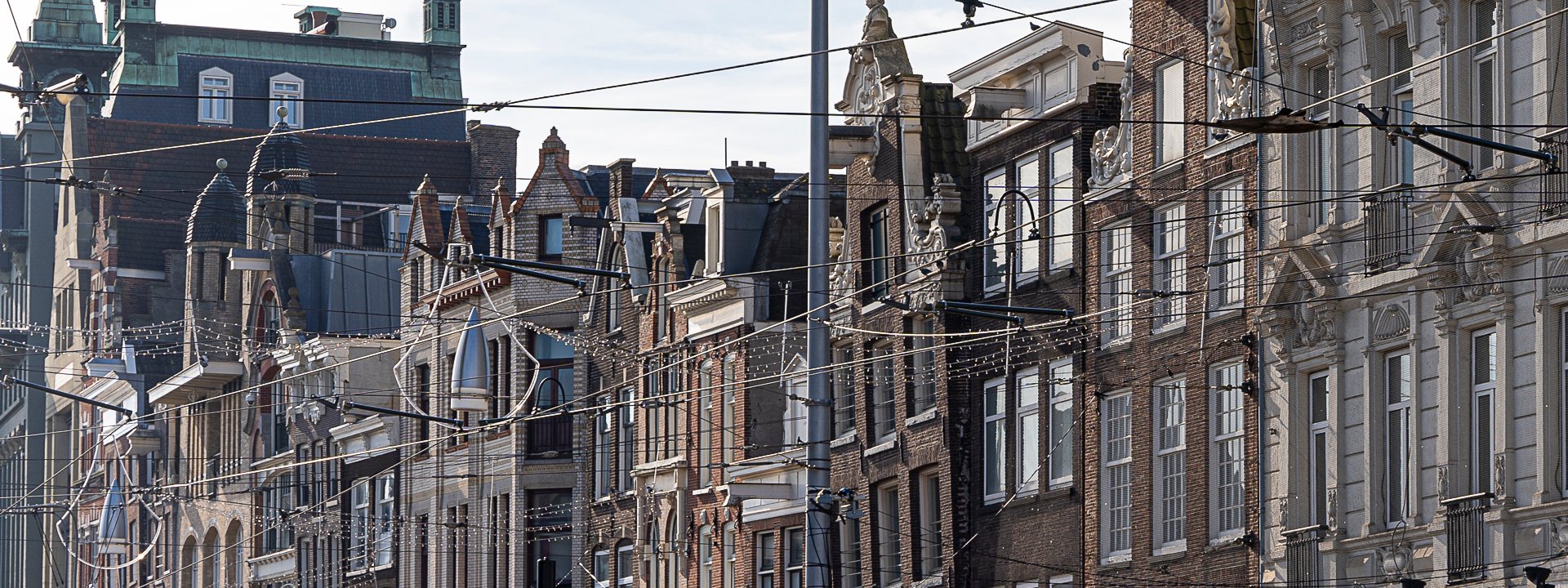 Wires near Damrak, Amsterdam.