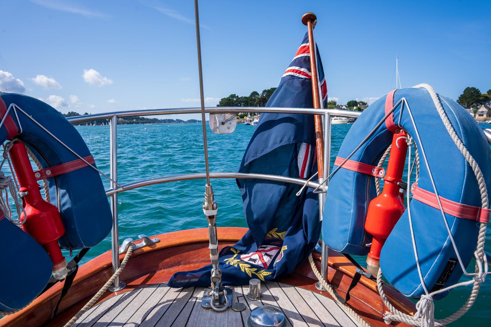 At the stern of Sibyl of Cumae, Golf du Morbihan, Bretagne, FR.